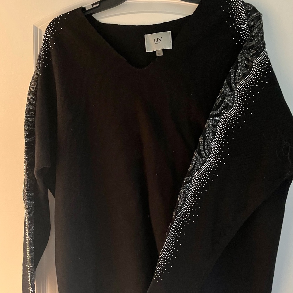 Milano V-Neck Black Sweater with Silver Details
